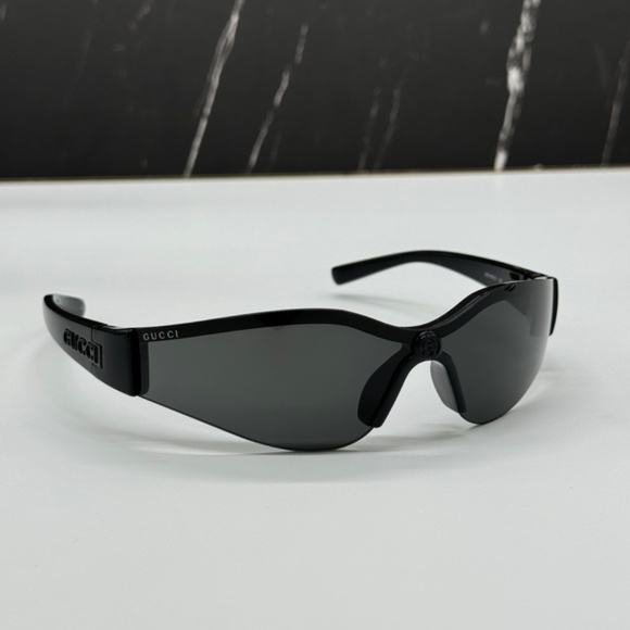 NEW GG1651S 001 GUCCI BLACK GREY GEOMETRIC UNISEX GUCCI SUNGLASSES - Picture 4 of 12